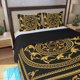 thumbnail image 1 of Juego de cama nórdico de tres piezas - Black Gold Renaissance, 1 of 3