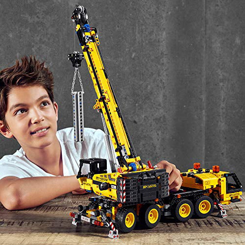 LEGO Technic Mobile Crane 42108 -