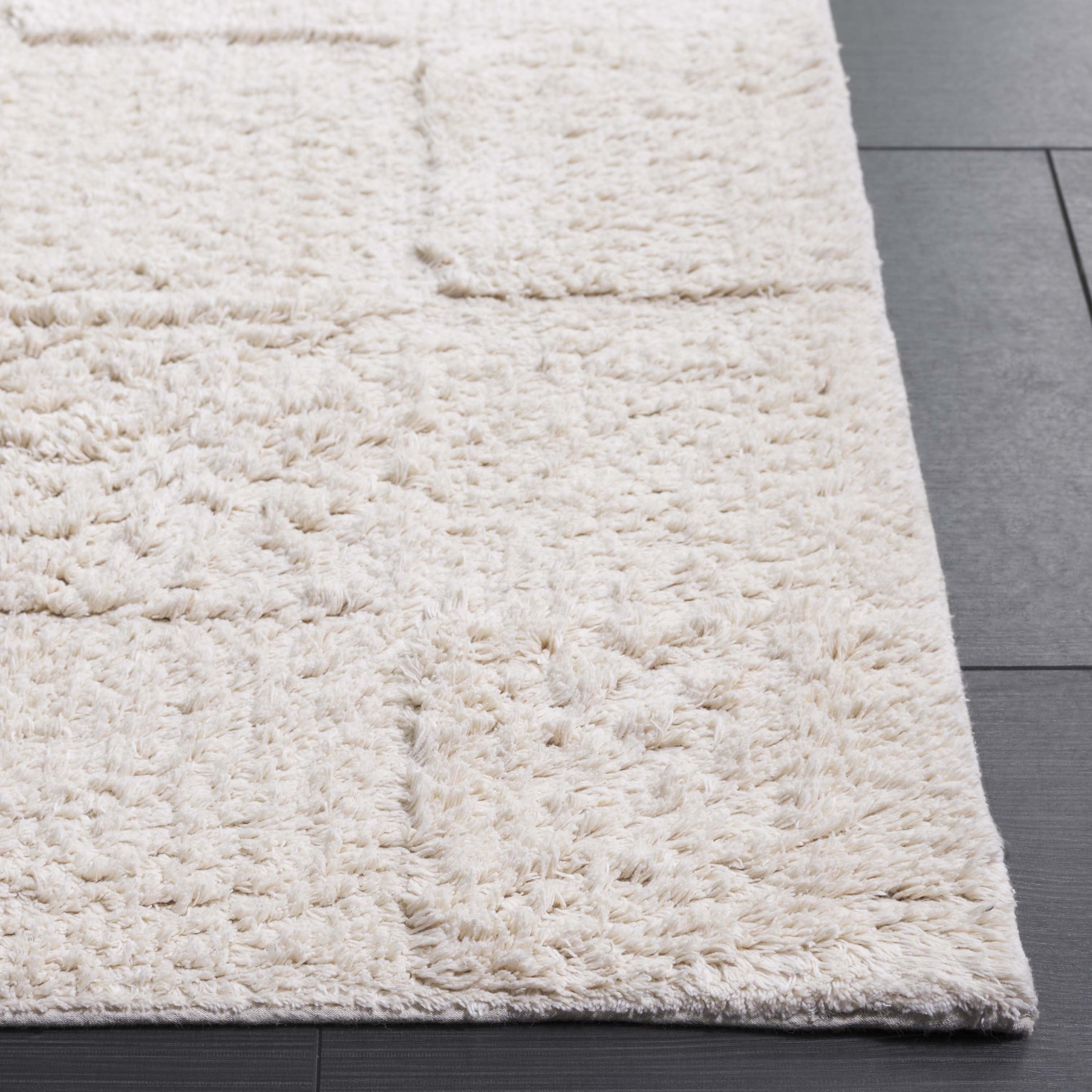 Safavieh Easy Care Coty Checkered Area Rug, Ivory, 6' x 9'