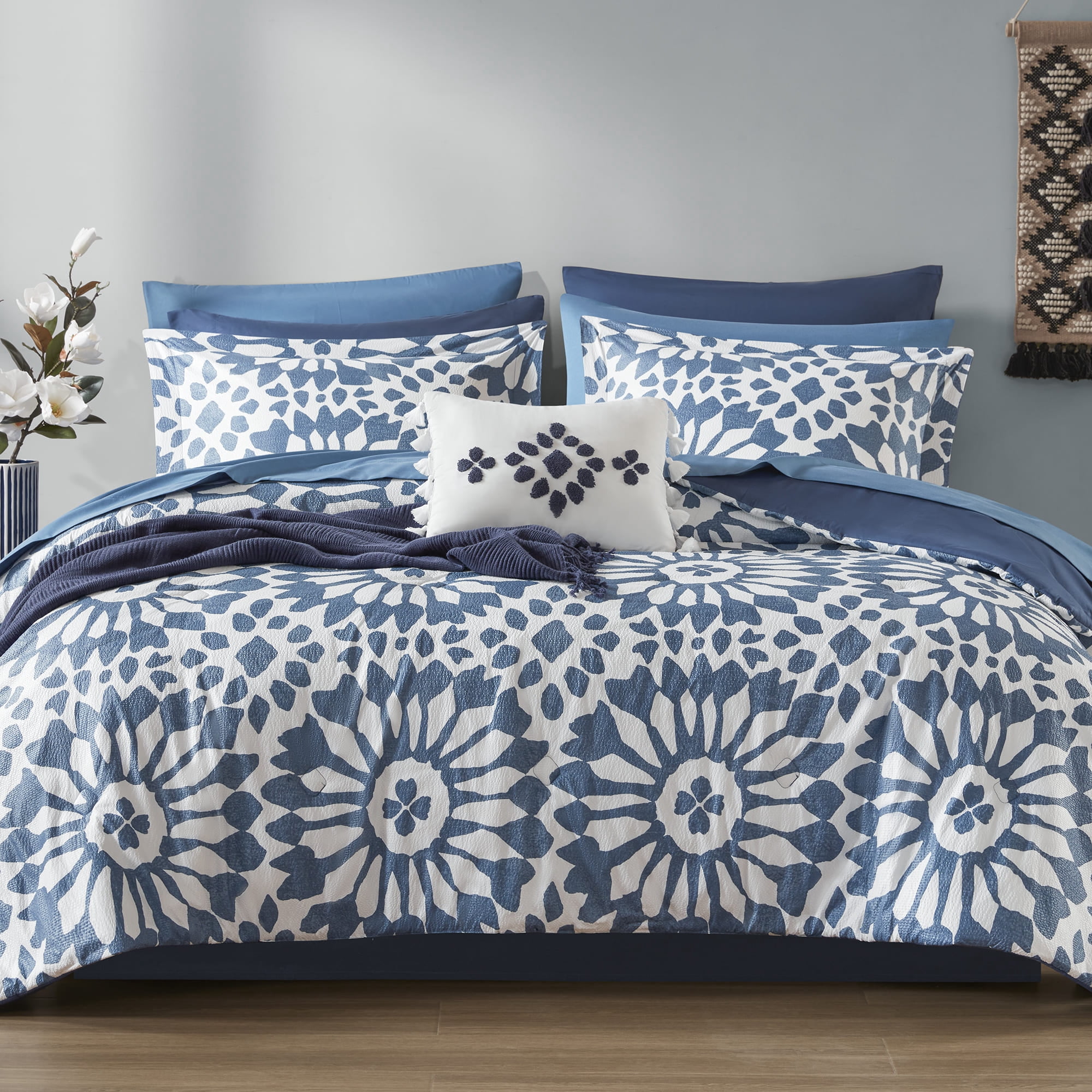 Mainstays All in One Reversible Comforter and Sheet set- 11 Piece, King, Indigo Tile Print
