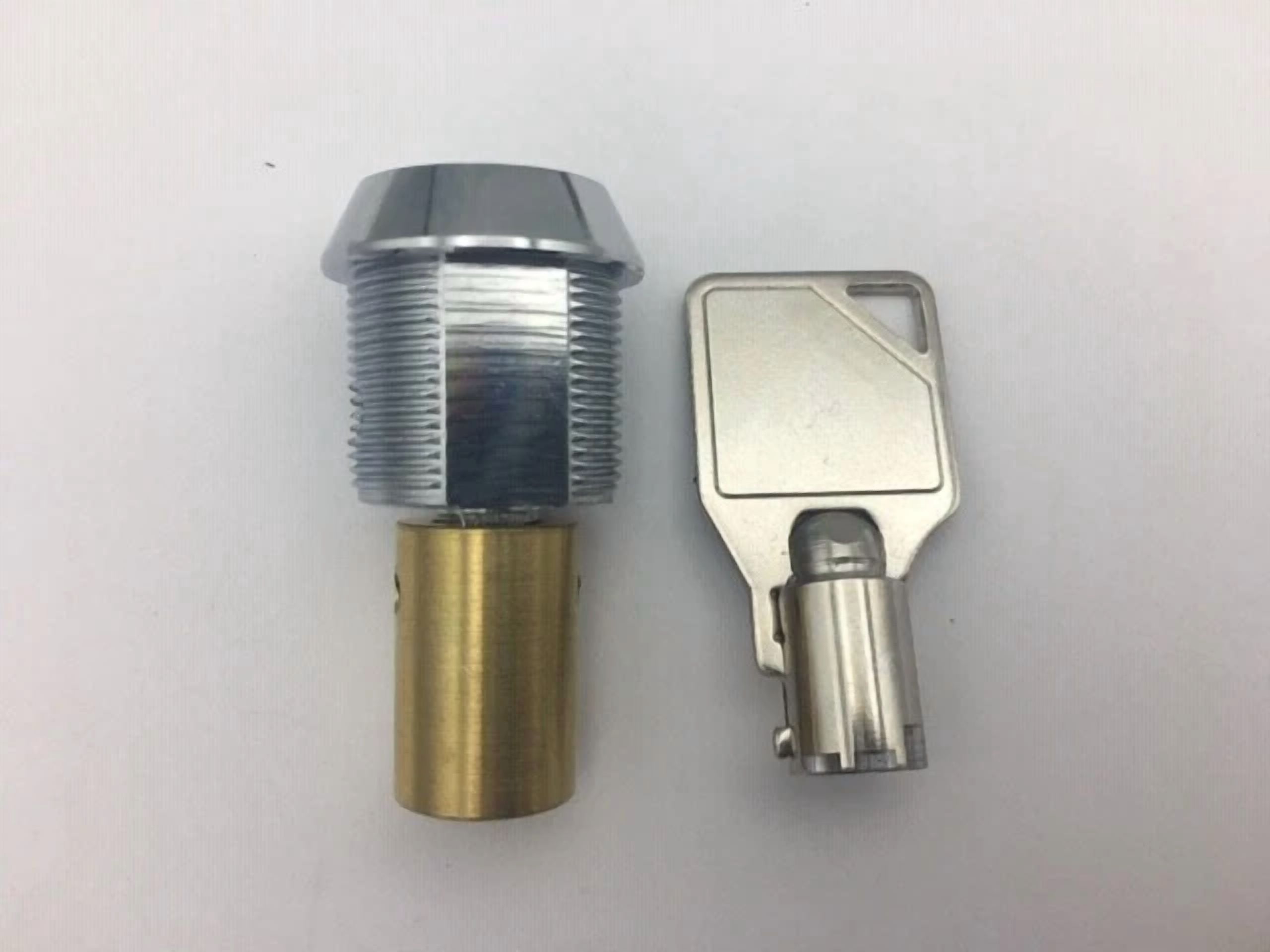 CRESTIN- Beaver Lock & Key For Gumball Candy Bulk Vending Machine High Security Free S&H