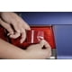 thumbnail image 3 of Cinta adhesiva 3M 03441 para reparar lentes rojas, 4,8 cm x 1,5 m, 3 of 7