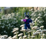 Roblox Series 8 (Includes 1 RANDOM Figure & Virtual Item Code)
