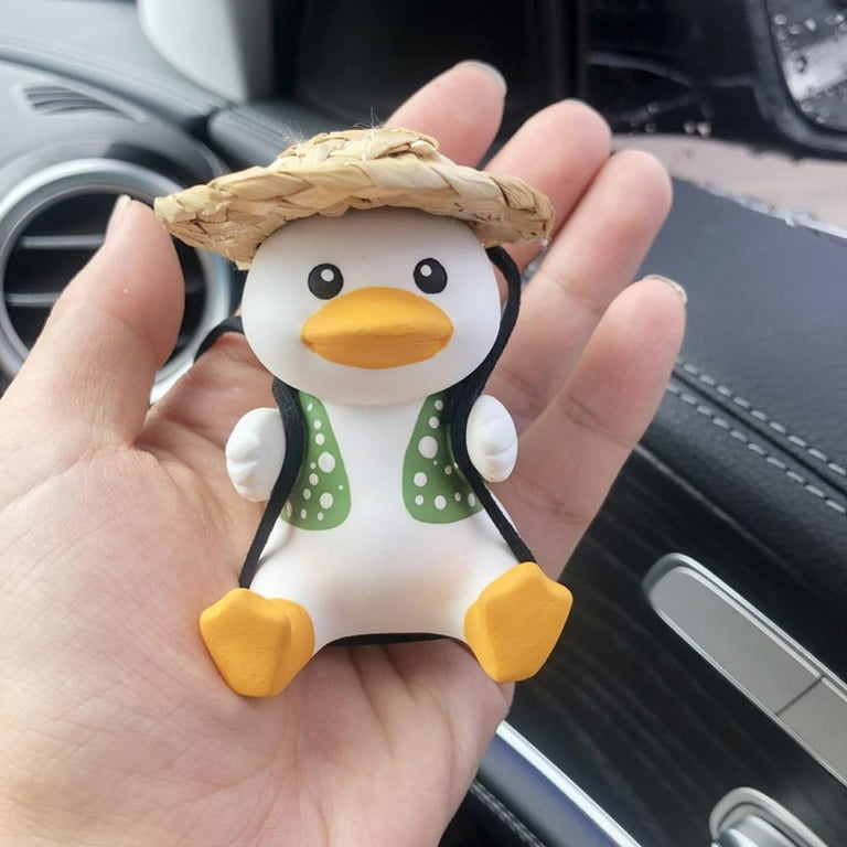 Cute Swinging Duck Car Hanging Ornament Interior Rearview Mirrors Charms Ornament Hand-Made Creative Car Decoration Accessories, Size: 2.76 x 2.76 x