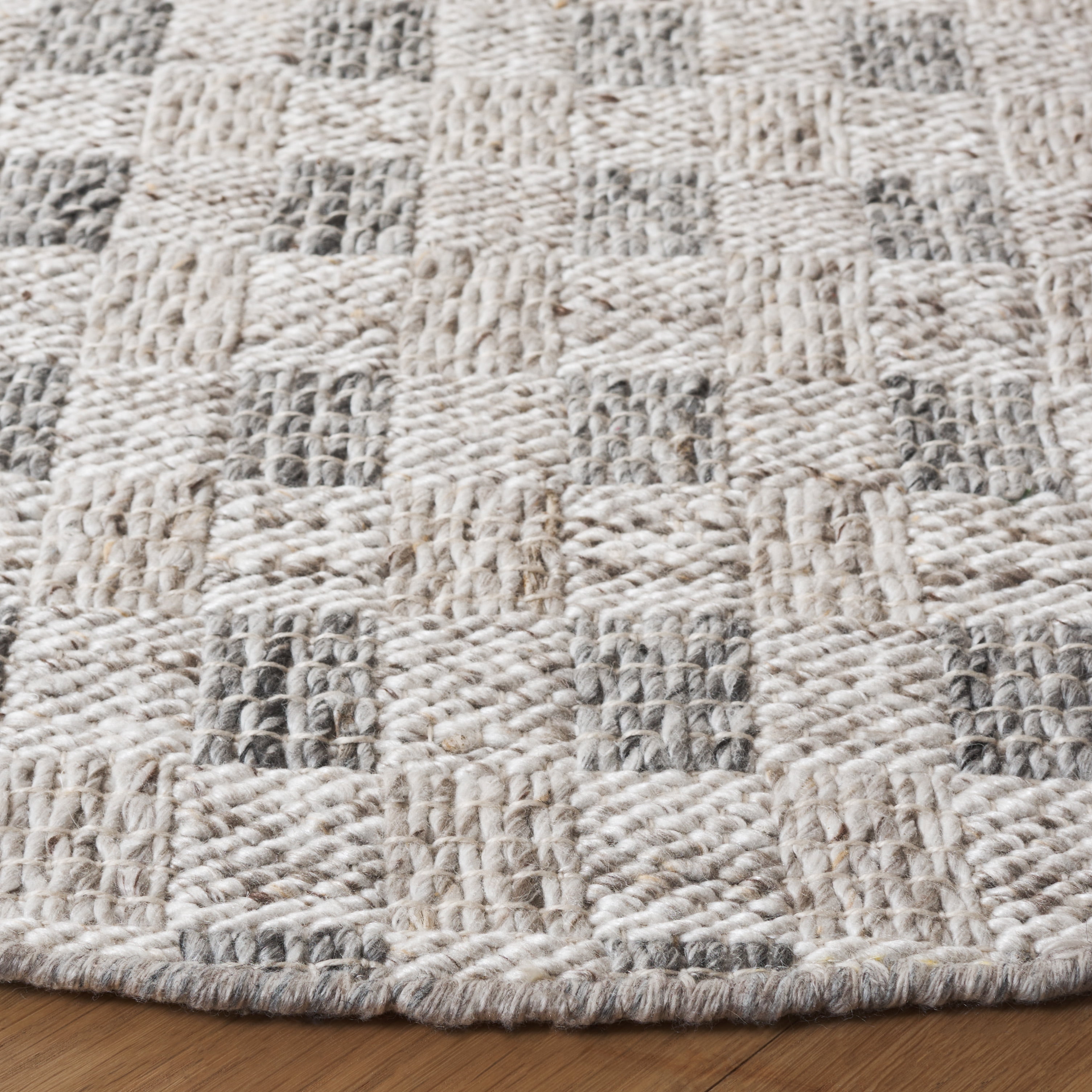 SAFAVIEH Renewal Devrim Geometric Area Rug, Gray, 6' x 6' Round