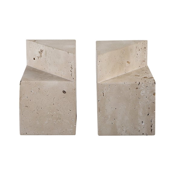 Renwil Attle Statue, Natural