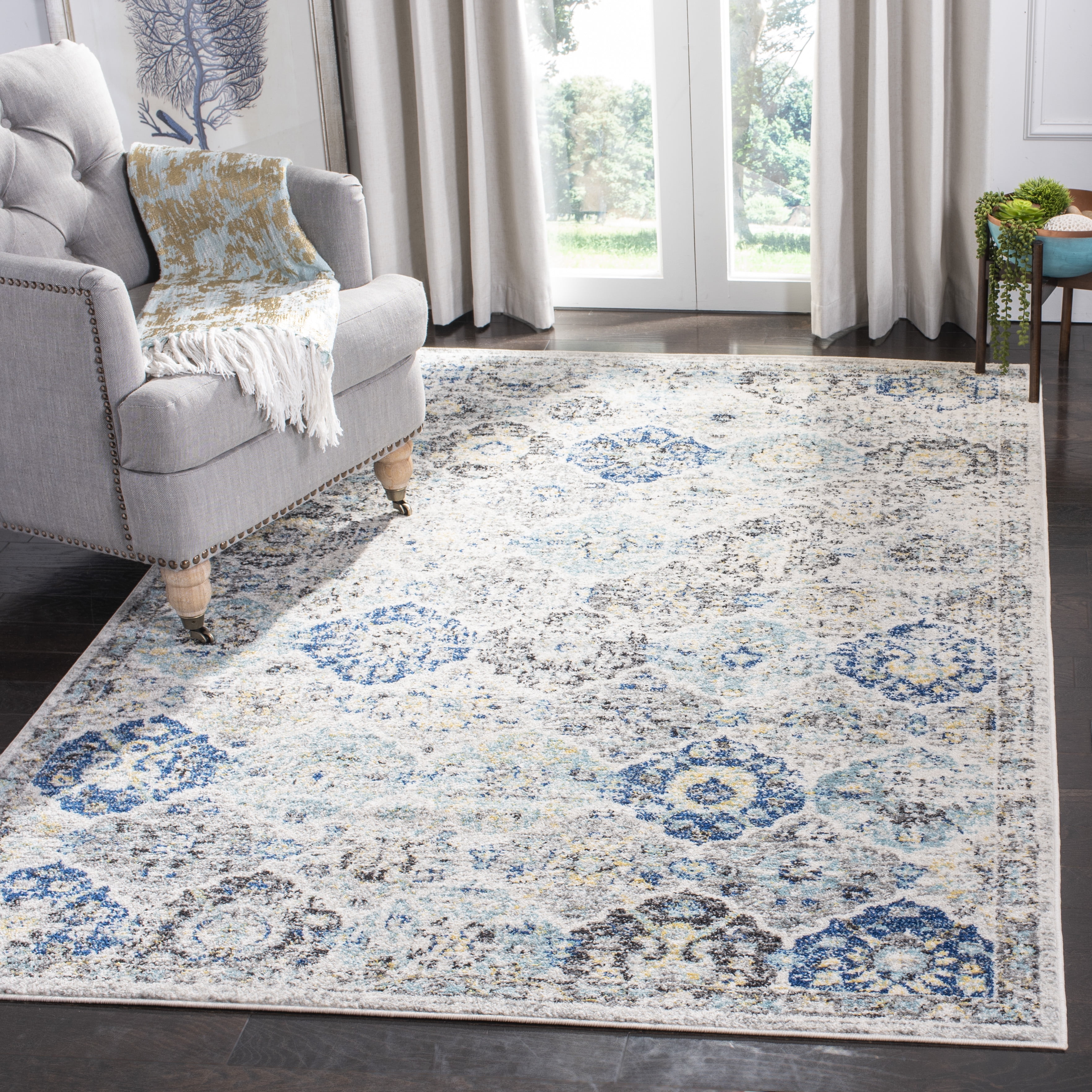 SAFAVIEH Madison Judith Distressed Area Rug, Ivory/Aqua, 5'1" x 7'6" - Transitional Modern Design, Ivory & Aqua, Non-Shedding & Easy Cleaning, Ideal for Living Room, Bedroom, Dining Space
