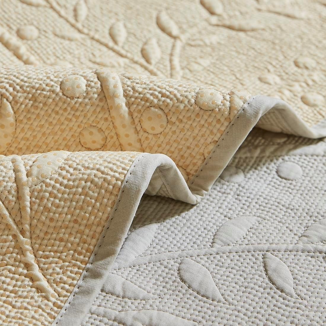 XmhyTop-A Cotton Couch Cover 90*90cm Beige Quilted Sofa Cover, Non Slip Sofa Slipcover with Floral Embroidery, 1 Piece Sofa Slipcovers