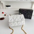 thumbnail image 4 of Bolsos para mujer rombos pequeño bolso cuadrado bolso cruzado de moda cadena de fragancia bolso de hombro de axila de alta gama, 4 of 5