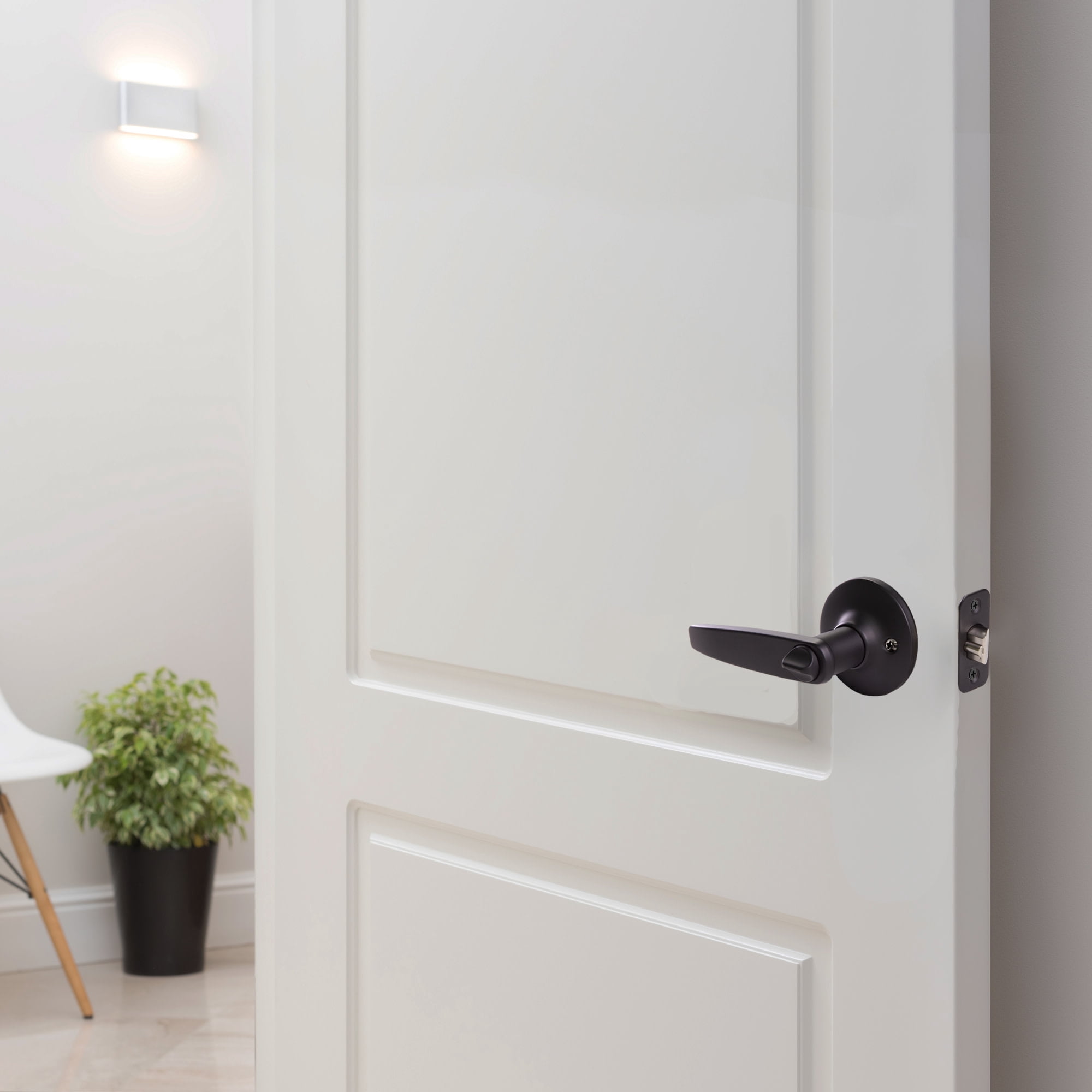 Design House Delavan 2-Way Interior/Exterior Keyed Door Lever, Matte Black