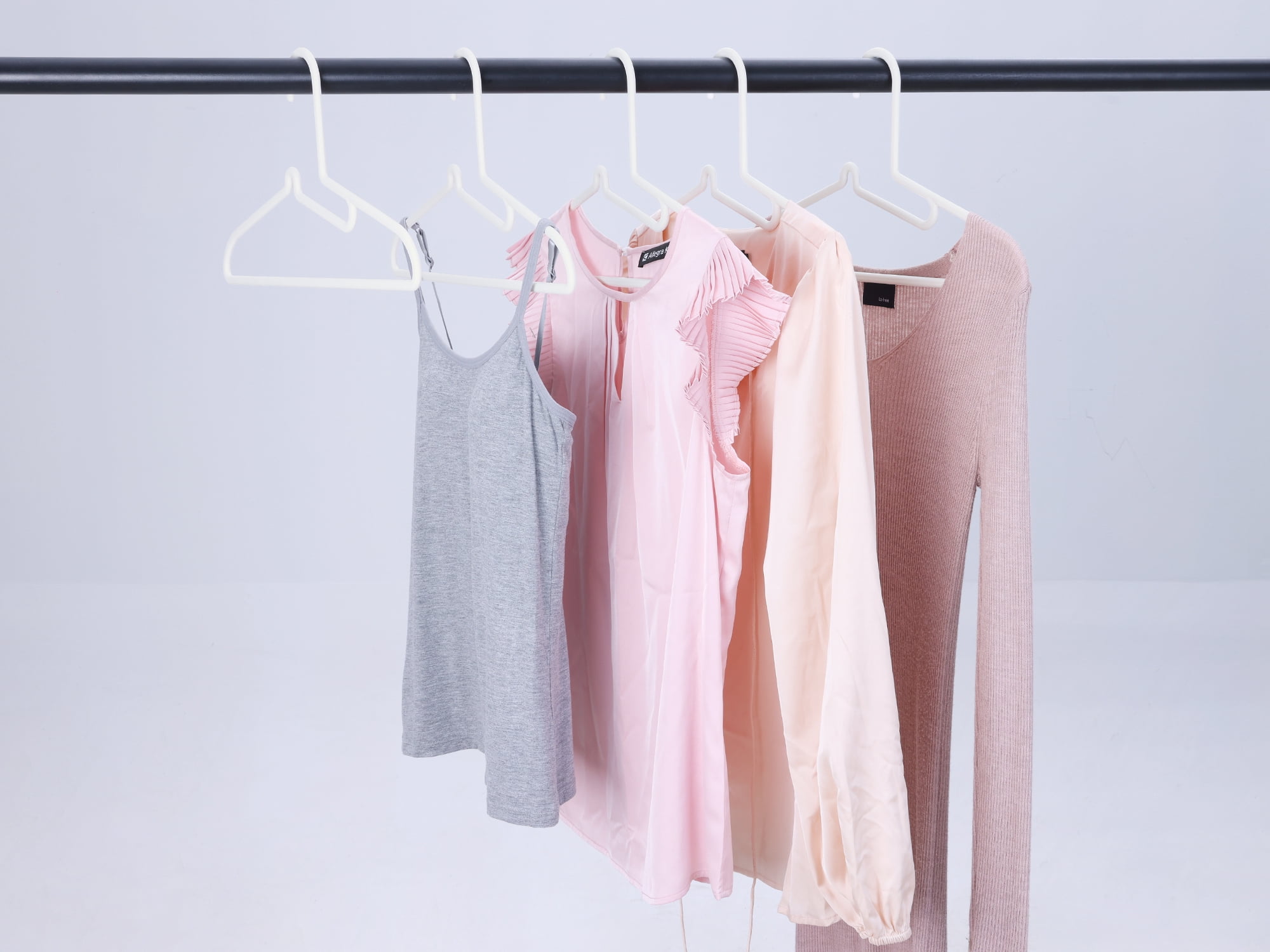 Unique Bargains Clothes Hangers Plastic Space Saving Hangers for Closet 20 Pcs White