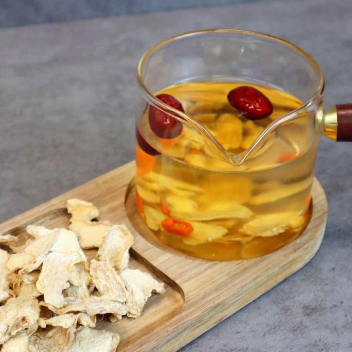 Royal Seafood USA Dried Ginger Slices, 8oz, No sugar, herbal tea, healthy tea, Vegan, Dry Ginger