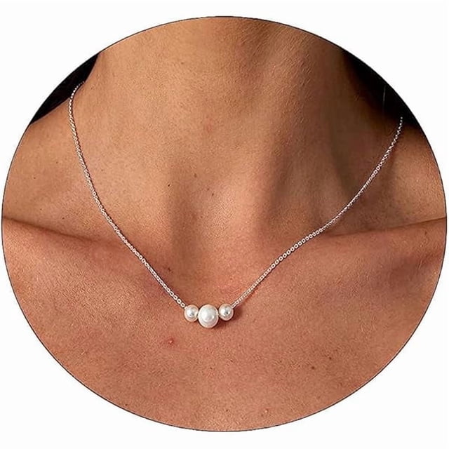 Chenchen Dainty Pearl Pendant Necklaces for Women 14K Gold Plated Handmade Layered Pearl Chain Necklace Delicate Layered Pearl Necklace Everyday Jewelry Gift