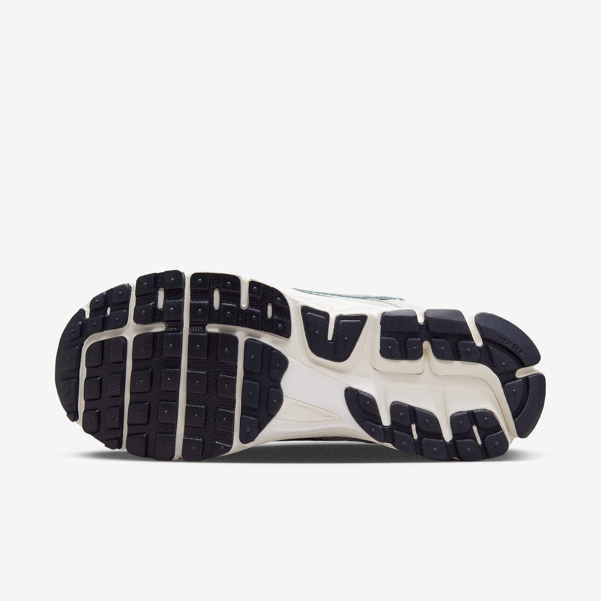 Nike Zoom Vomero 5 Photon Dust Metallic Silver (Women's)
