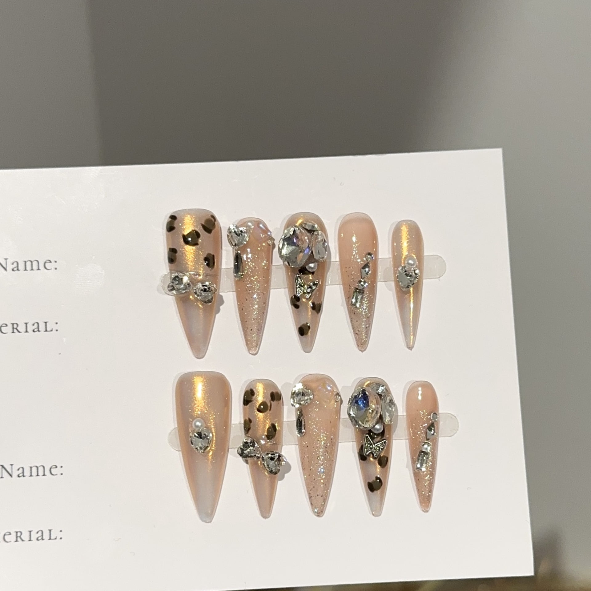 Purely hand-worn nail pads, advanced sense, autumn and winter leopard print, golden long-pointed nail pads, European and American stacked diamond fake nail patches