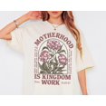 thumbnail image 1 of T-Shirt Rétro Confort Maman, la Maternité Est le Royaume, Chandail en Molleton Fête des Mères, Christ - comme sur l'Image - m, 1 of 2