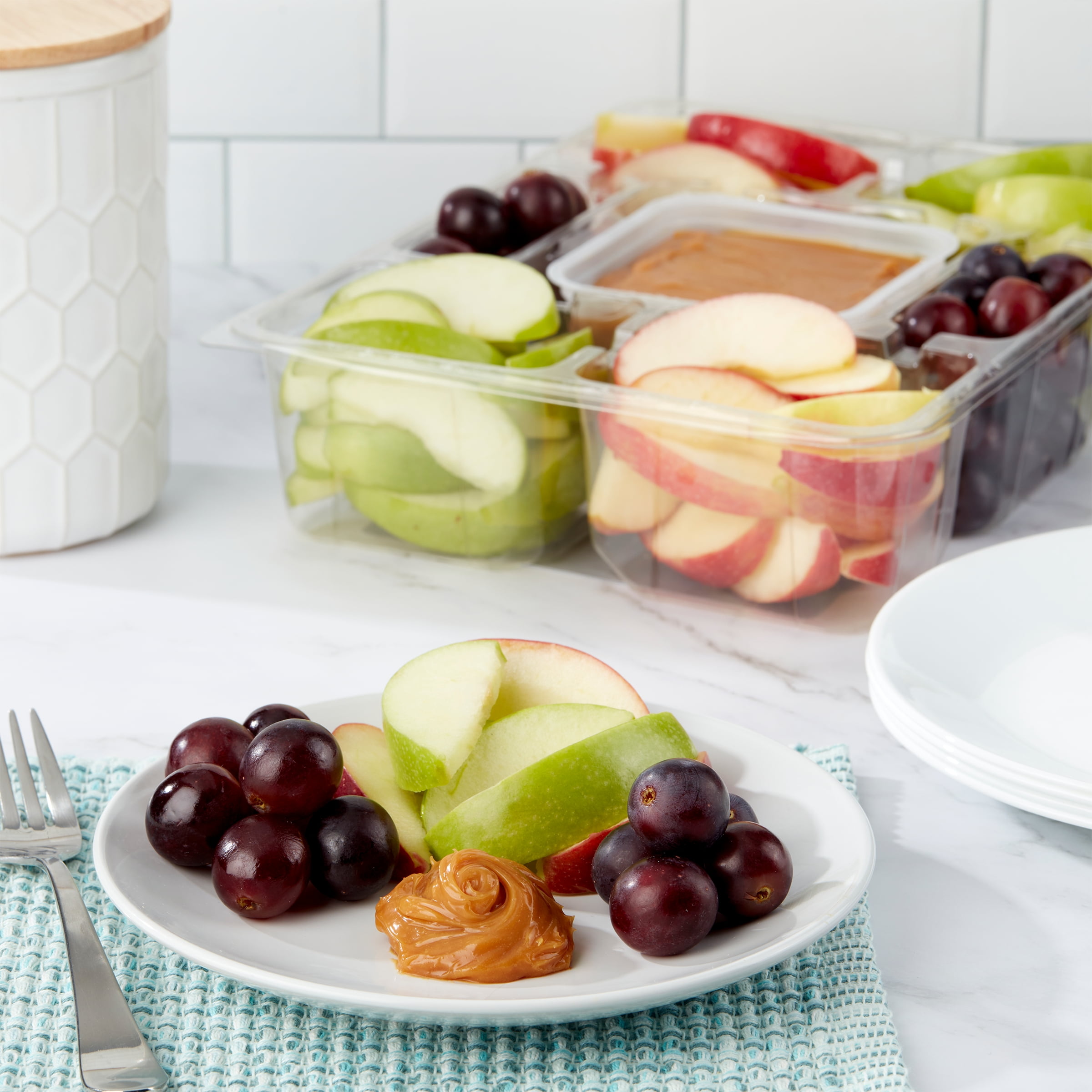 Freshness Guaranteed Apple and Grape Tray with Caramel Sauce, 42 oz