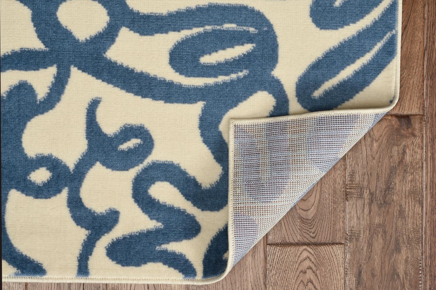 Tapis Capri Sasha crème & bleu de 4 pi 3 po x 7 pi 3 po