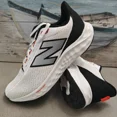 thumbnail image 1 of New Balance Fresh Foam Arishi v4 Running Shoes Mens Size 8 MARISYR4 White Black, 1 of 6