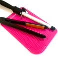 thumbnail image 1 of Alfombrilla grande resistente al calor para rizadores, planchas de pelo, planchas y otros utensilios de peinado (28 x 19 cm), color rosa, 1 of 5