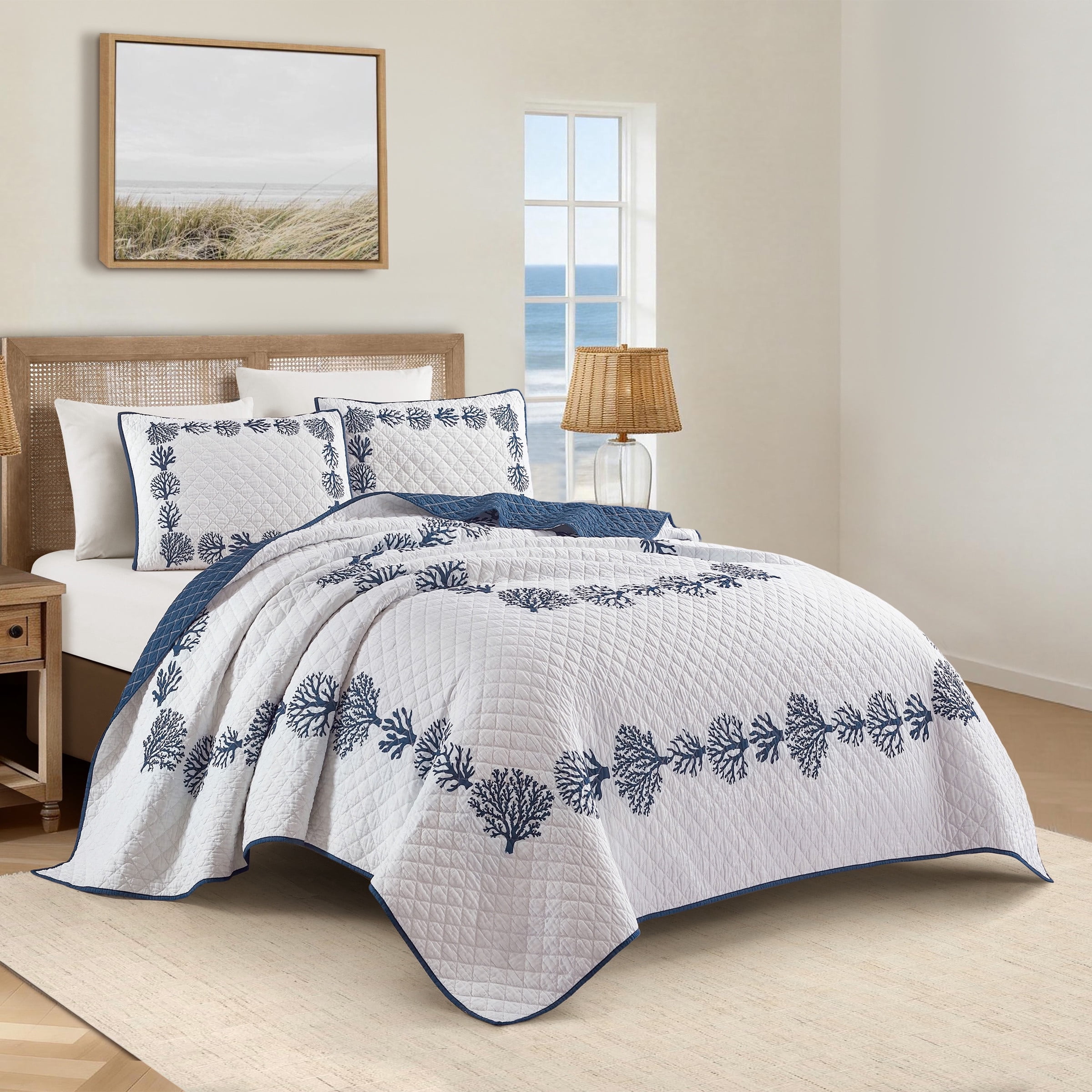 Tranquil Reef Cotton Reversible 3-Piece King Quilt Set - White/Blue, All Ages
