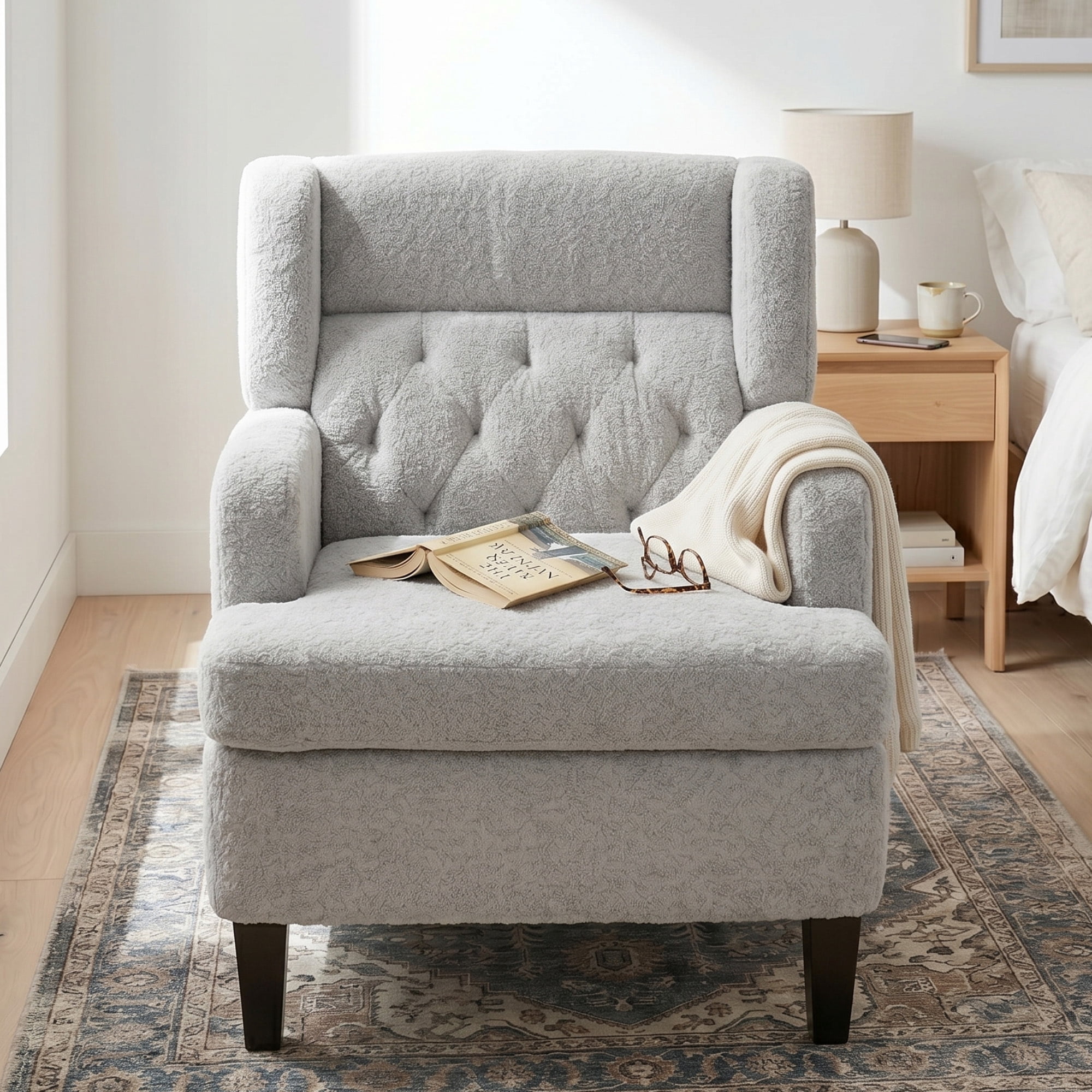Euroco Modern Accent Chair,Upholstered Armchair with Solid Wood Frame,Comfy Reading Chair,Living Room Chair for Bedroom, Guest Room,Light Grey