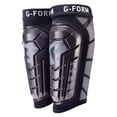 thumbnail image 1 of Espinillera de fútbol G-Form Pro-S Vento negra para adultos, talla pequeña, 1 of 8