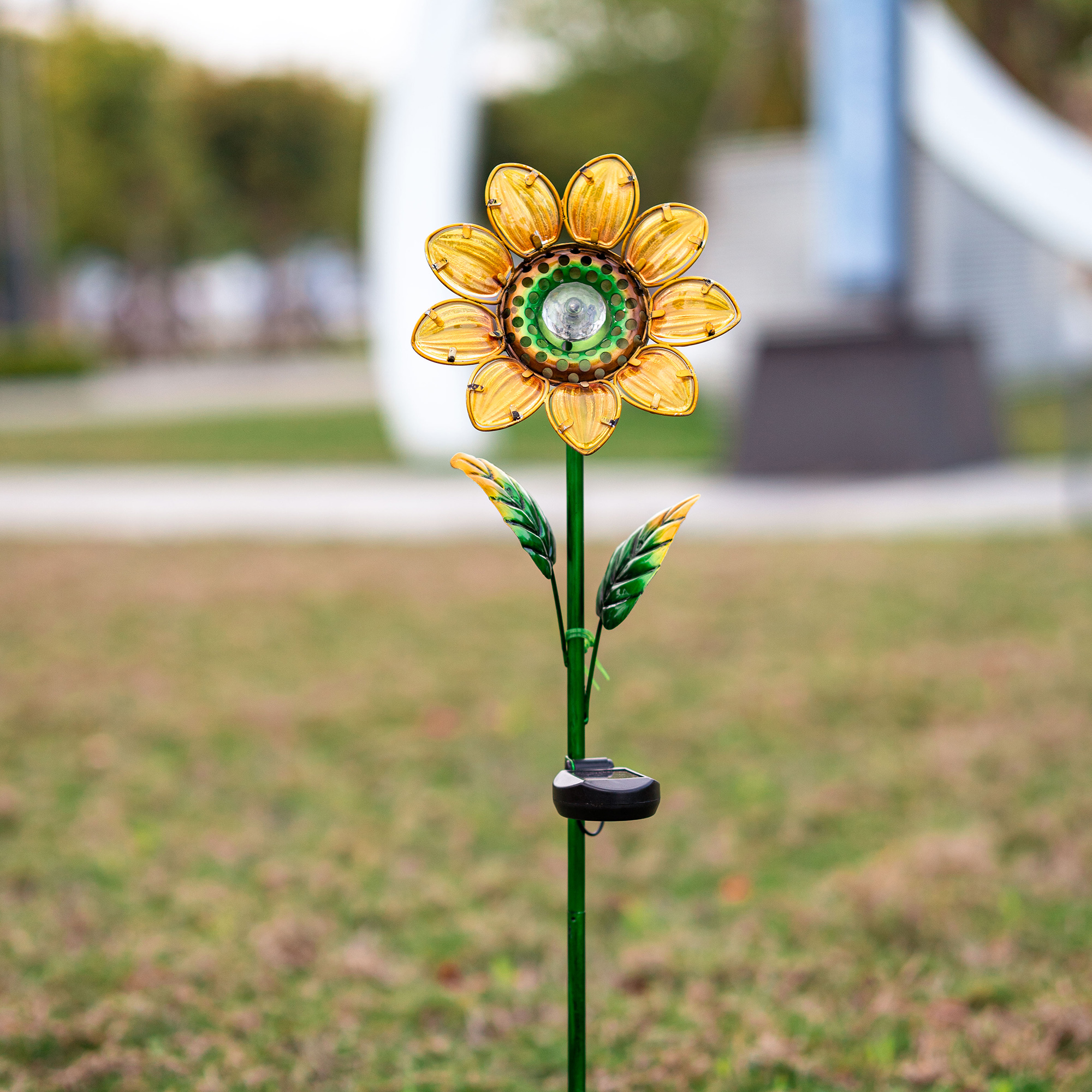 Better Homes  Gardens Yellow Glass Sunflower Solar Stake Light Outdoor  Decor