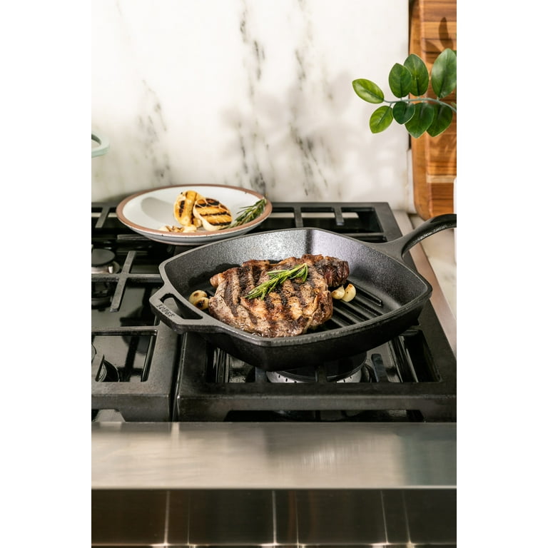 Lodge L8SGP3 10 1/2 x 10 1/2 Square Pre-Seasoned Cast Iron Grill Pan