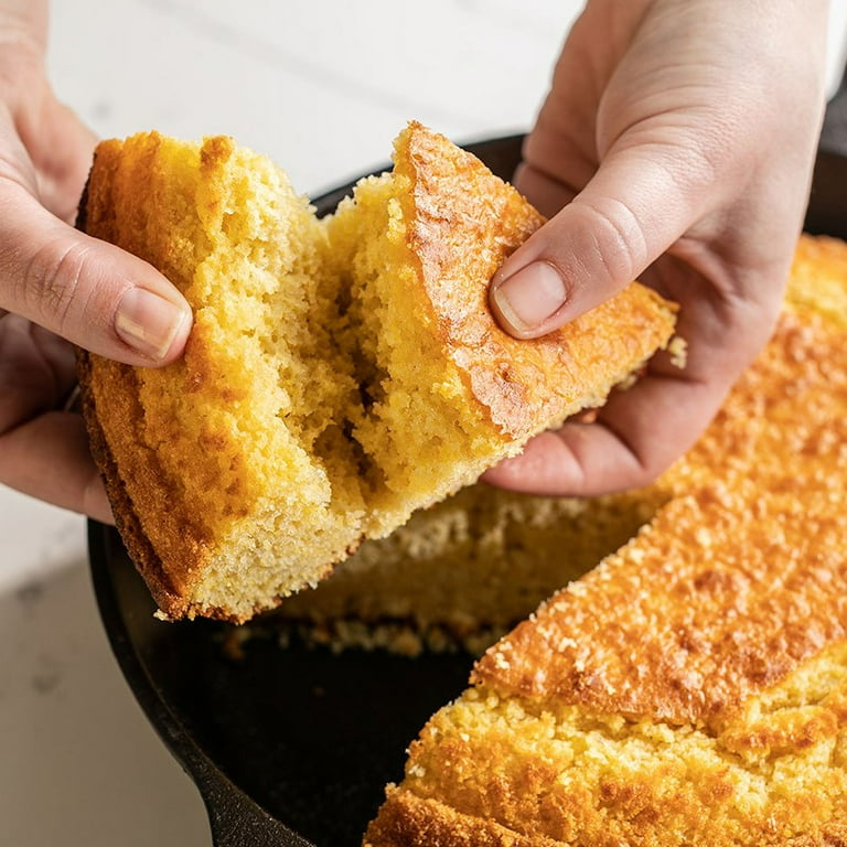 Lodge Cast Iron Skillet Cornbread Mix, Sweet Spot, 1-Pack, 16 oz
