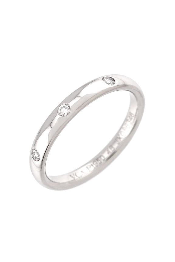 Pre-Owned Van Cleef & Arpels Tendrement Etoile #48 Diamond Ring, Platinum.
