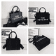 thumbnail image 2 of Bolso tipo The Tote Bag, 2 of 3
