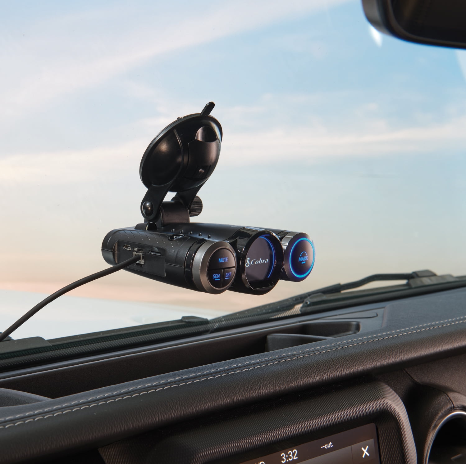 Street Storm's Radar Detector / Dashcam Combo Units: CES 2018