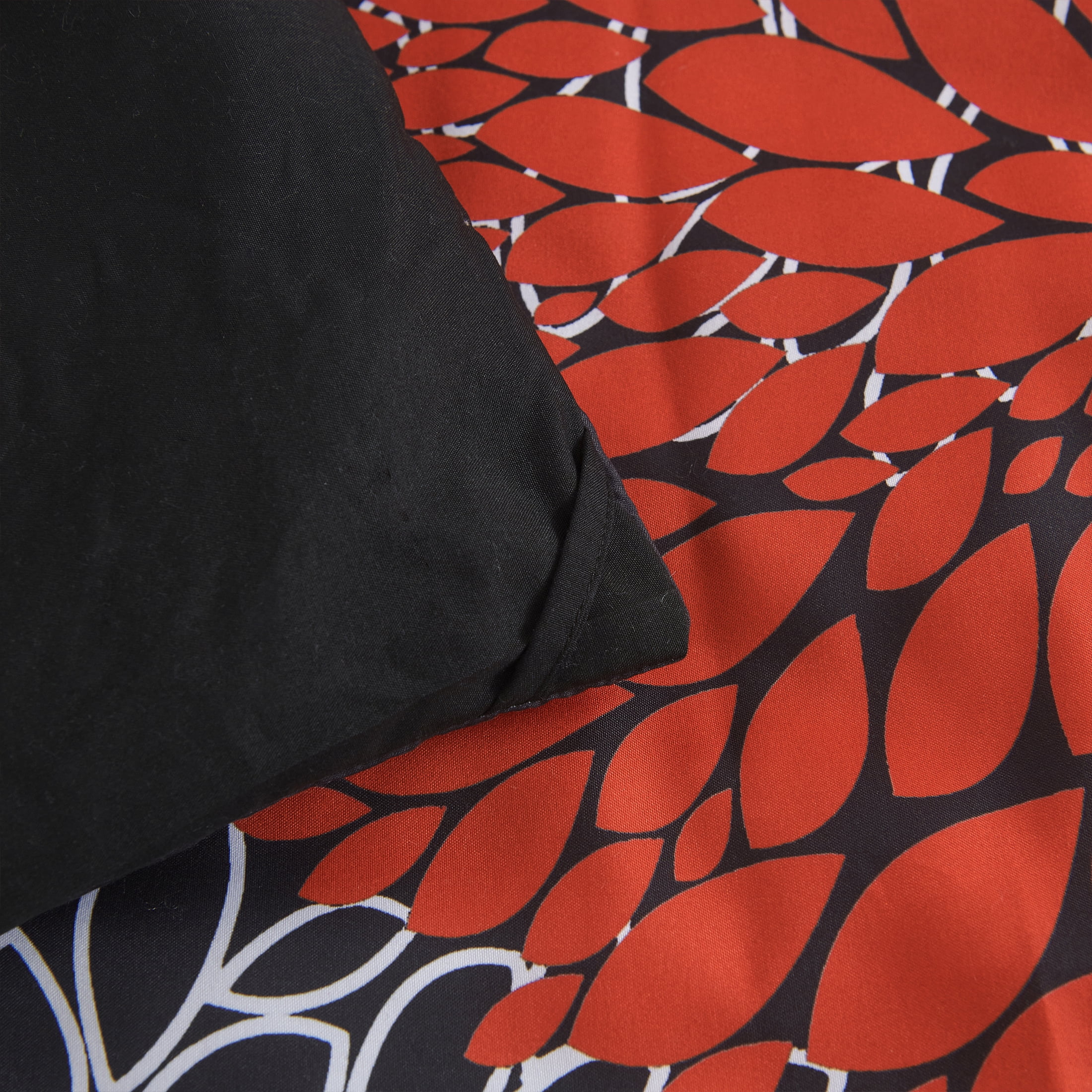Koniroom Red and Black Floral Comforter Set Queen Size, Modern Bedding for Women