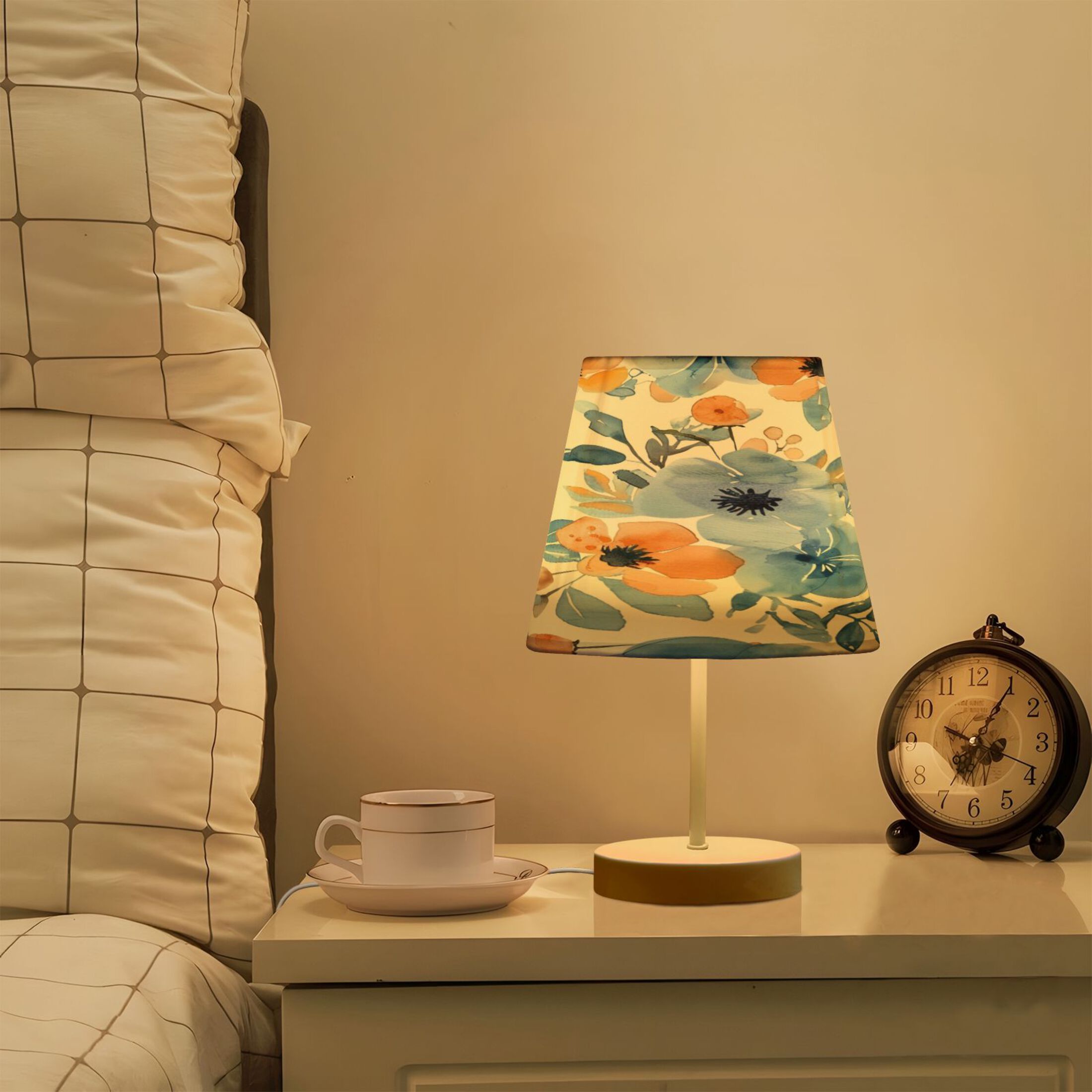 Ryvnso LED Bedside Table Lamp Oil Pattern Flower Bedroom Desk Lamps Nightstand Lampshade S