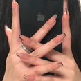 thumbnail image 1 of Apuakthei Uñas postizas de cobertura total con diseño de uñas postizas acrílicas negras para mujeres y niñas, 24 unidades, 1 of 4