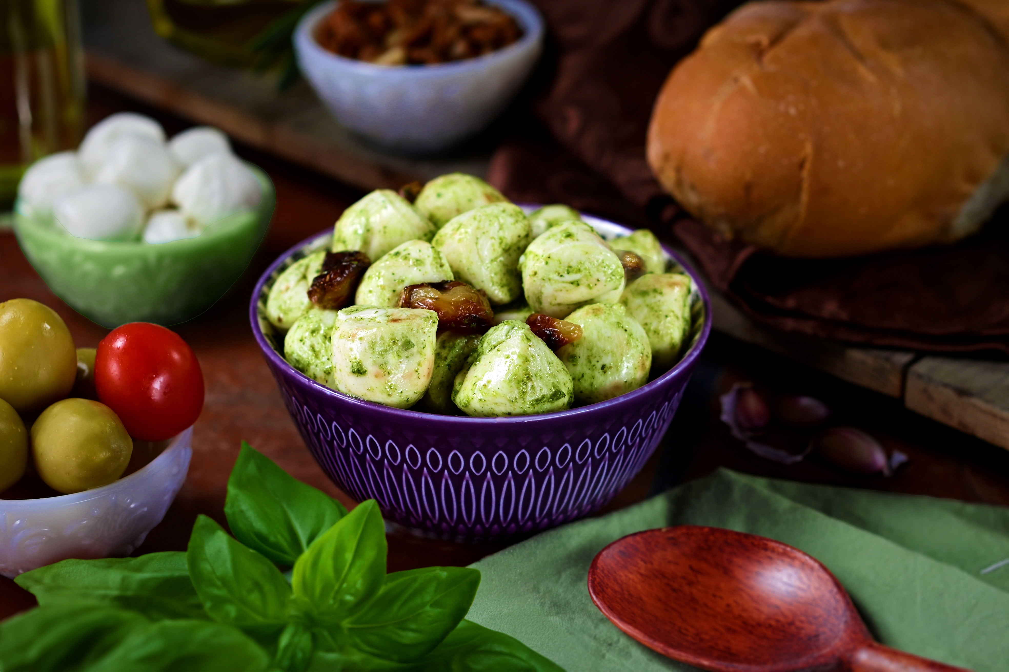 Formaggio Cheese Refrigerated Marinated Mozzarella Balls in Pesto, 12 oz Tub