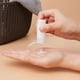 thumbnail image 3 of Paquete de 10 frascos de muestra pequeños de plástico de 12 ml con tapa abatible, vacíos y rellenables, ideales para maquillaje, cosméticos y artículos de aseo., 3 of 9