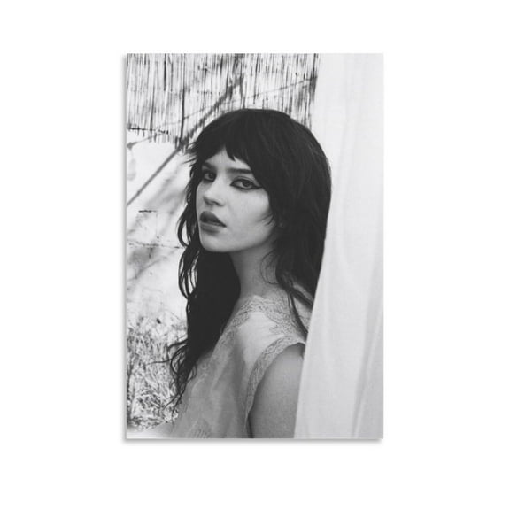 American Actress Sophie Thatcher Poster Canvas Wall Art Prints Poster Photo Picture Painting Posters Room Decor Home Decorative