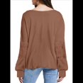 thumbnail image 3 of Blusas de Mujer con Cuello en V, Larga, Encaje, Elegantes, Informales, Modernas, de Gran Tamaño. Color Café XXL, 3 of 7
