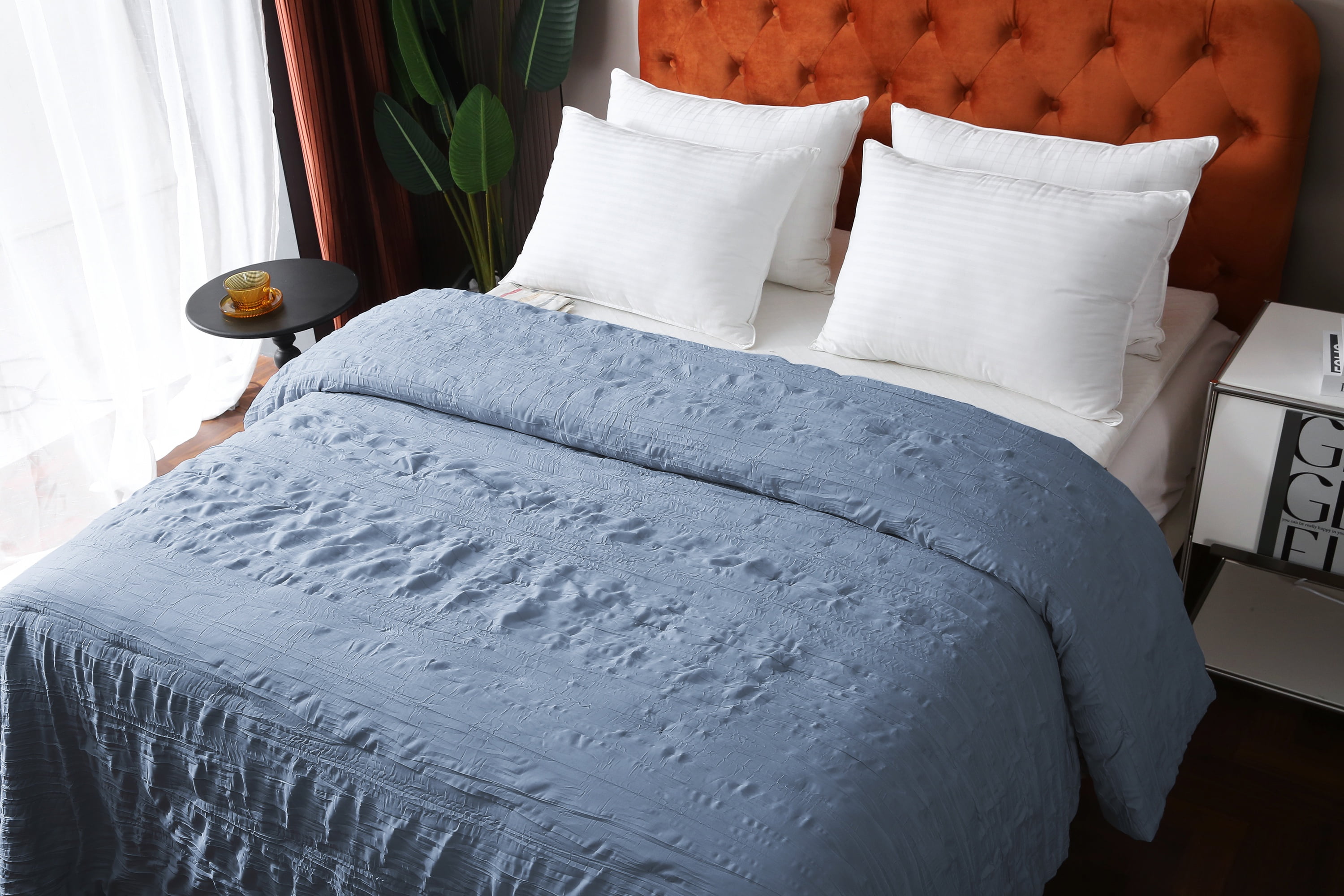 Crinkled Down Alternative Blanket