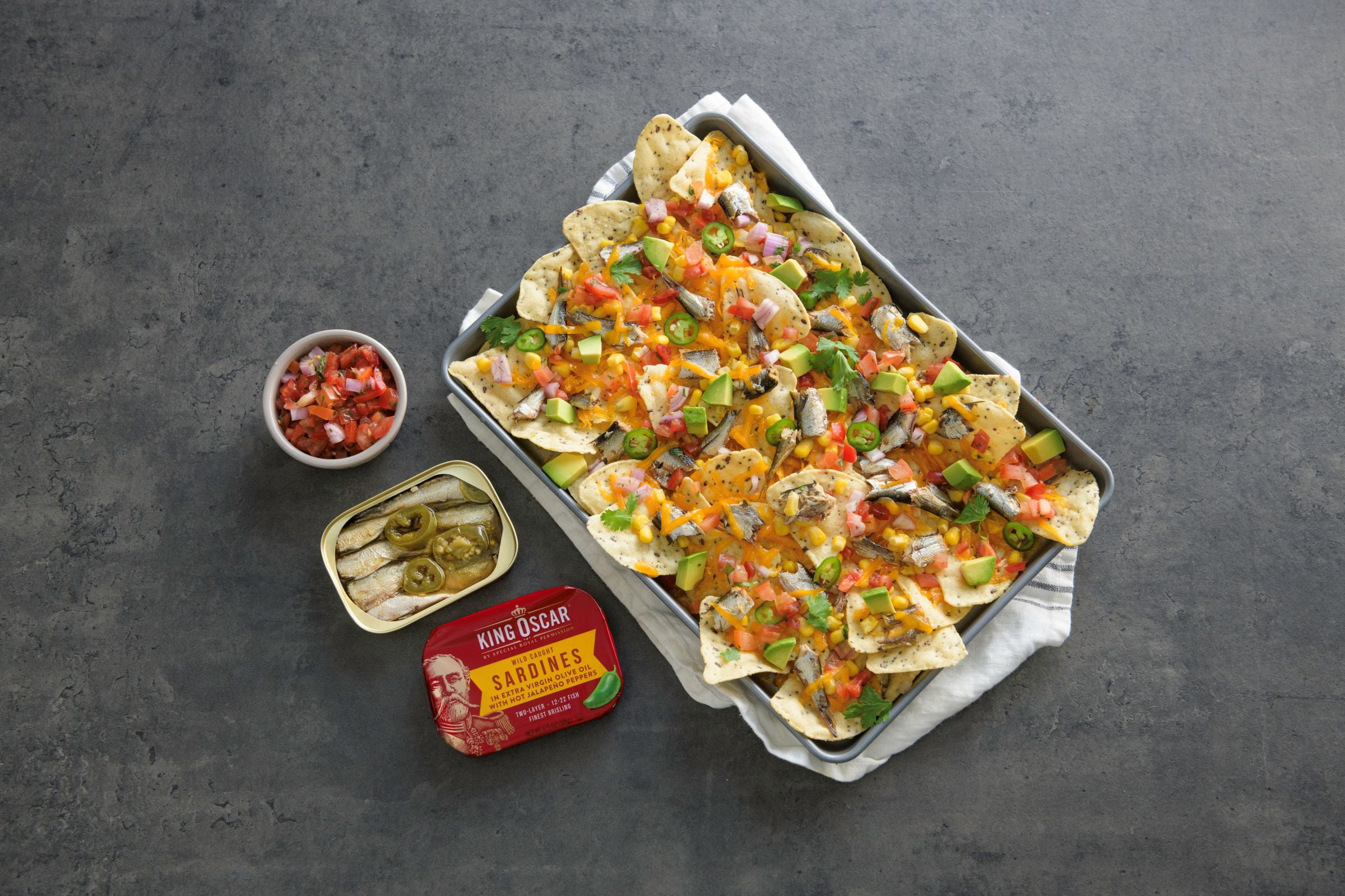 King Oscar Wild Caught Brisling Sardines in Extra Virgin Olive with Hot Jalapeño Peppers 3.75 oz