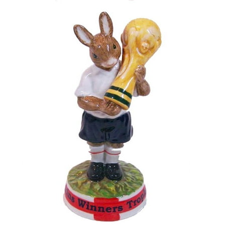 Royal Doulton Bunnykins Figurine WINNERS TROPHY 2006 DB409 Limited edition