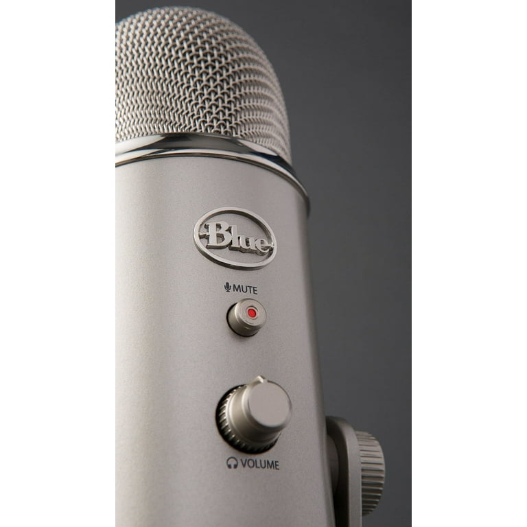 Blue Microphones Yeti Silver Bundle with Logitech C920S Pro HD Stream  Webcam 