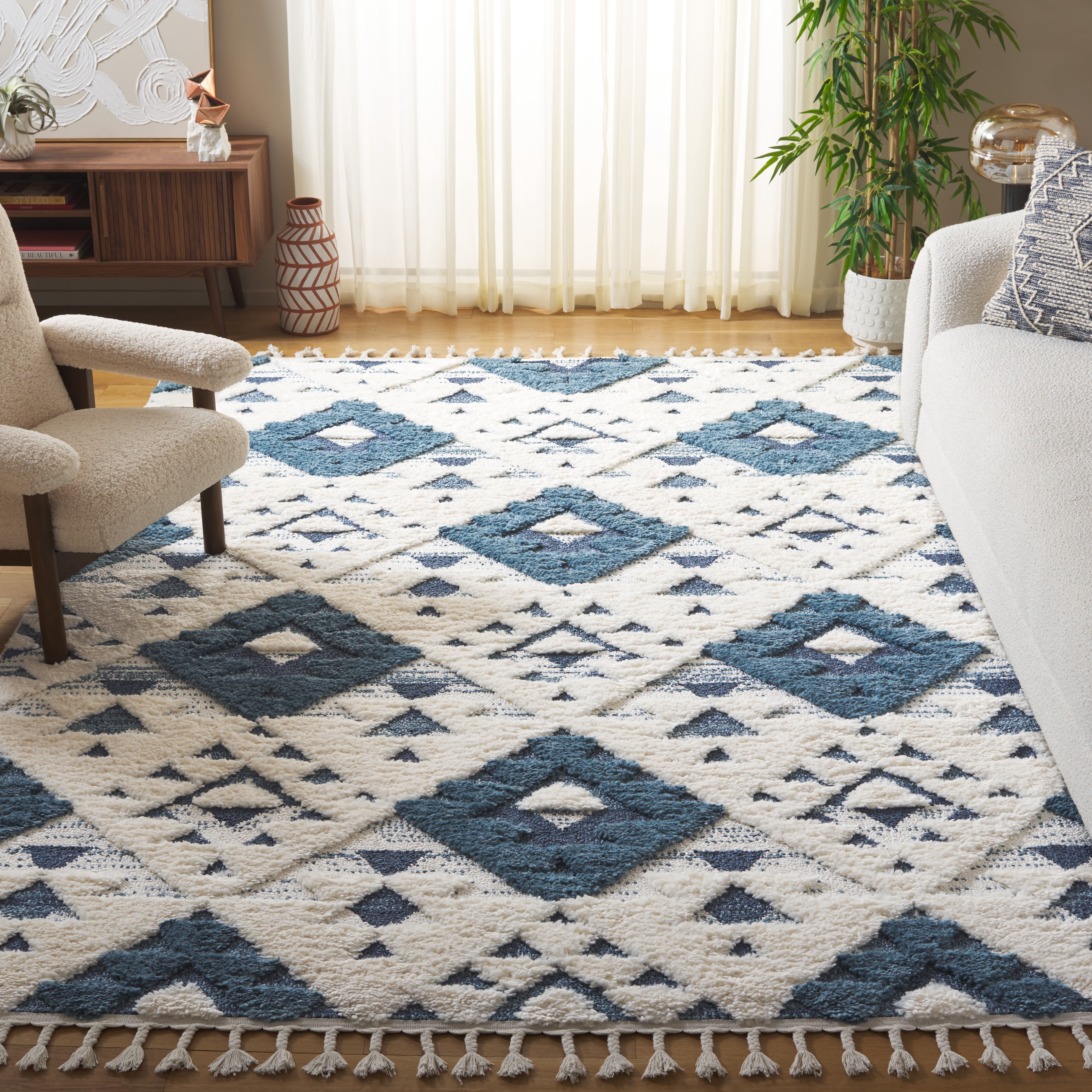 SAFAVIEH Moroccan Tassel Larry Geometric Shag Area Rug, Blue/Ivory, 8' x 10'