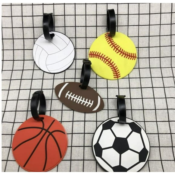 KAKOWELY 5 etiquetas de equipaje deportivas de PVC de goma suave para fútbol, béisbol, fútbol americano, voleibol, baloncesto, accesorios de viaje para fácil identificación y protección.