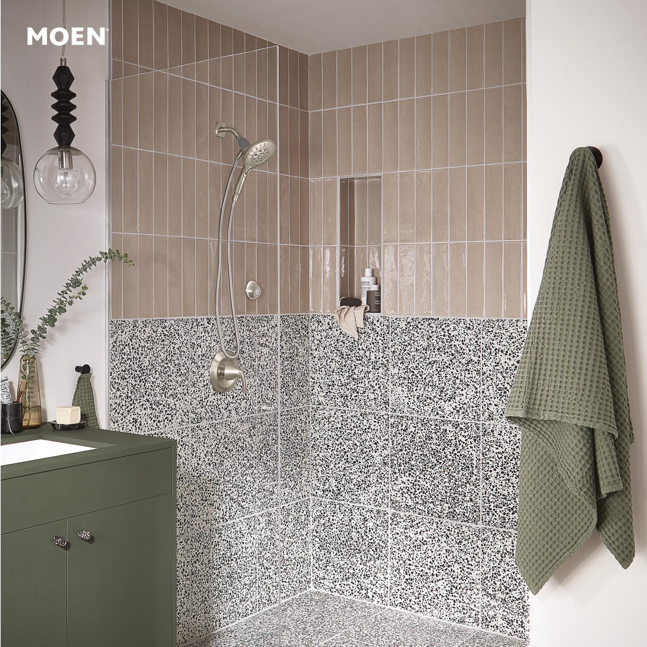 Moen Engage Magnetix Handheld Shower Head, 5.5-Inch photo 2