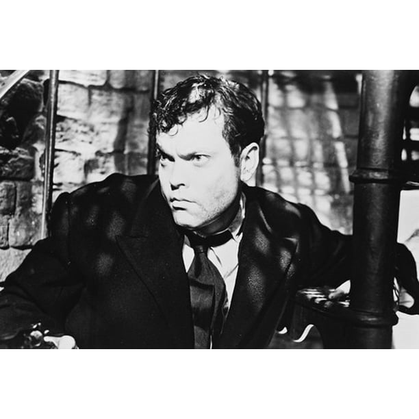 Orson Welles 24x36 Poster Pointing Gun As Harry Lime The Third Man