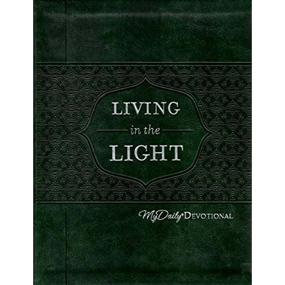 Pre-Owned Living in the Light: My Daily Devotional Paperback
