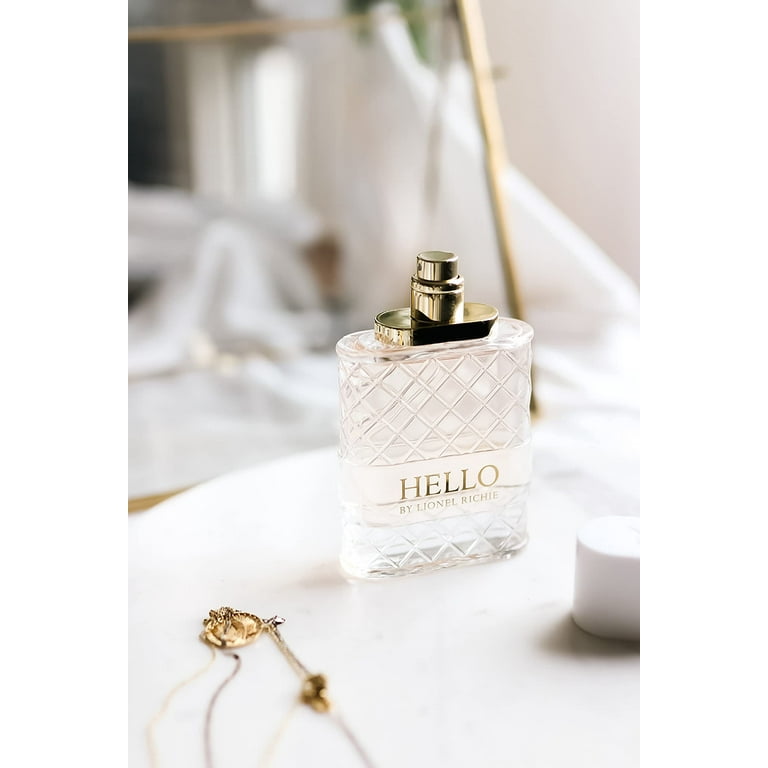 Sparkling white diamonds perfume price outlet